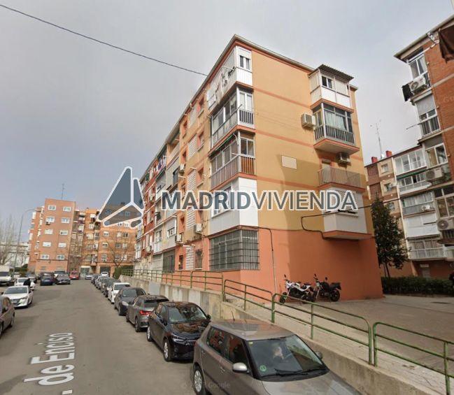piso en venta en Ambroz (Distrito Vicálvaro. Madrid Capital) por 136.000 €