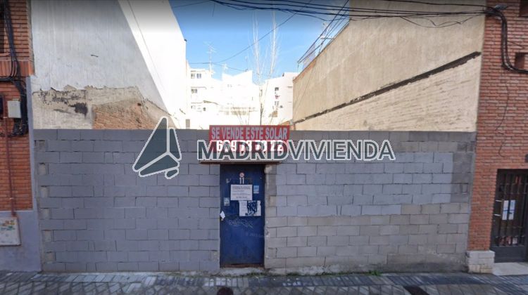 terreno en venta en Zofío (Distrito Usera. Madrid Capital) por 400.000 €