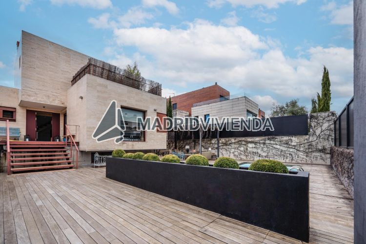 chalet pareado en venta en Valdemarín (Distrito Moncloa. Madrid Capital) por 2.390.000 €