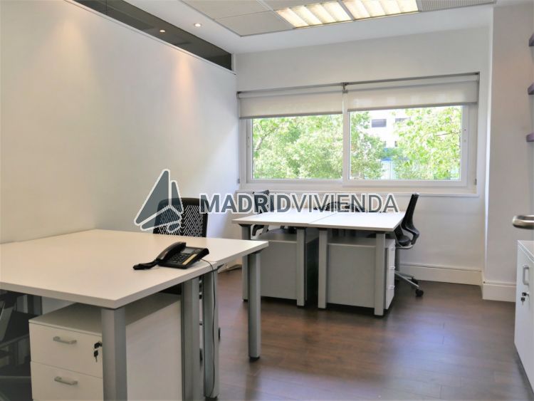 oficina en alquiler en Castillejos (Distrito Tetuán. Madrid Capital) por 600 €