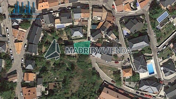 terreno en venta en Miraflores De La Sierra por 151.000 €