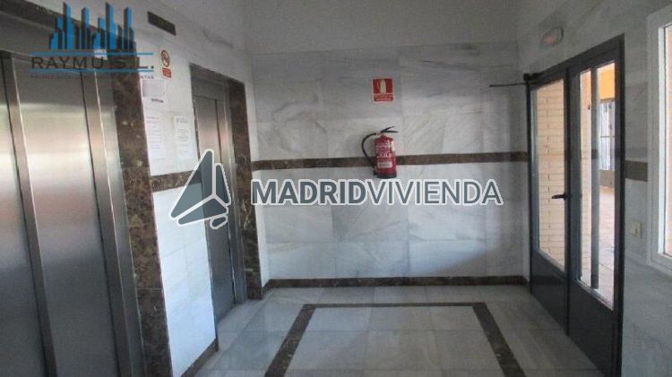 garaje en venta en Butarque (Distrito Villaverde. Madrid Capital) por 9.000 €