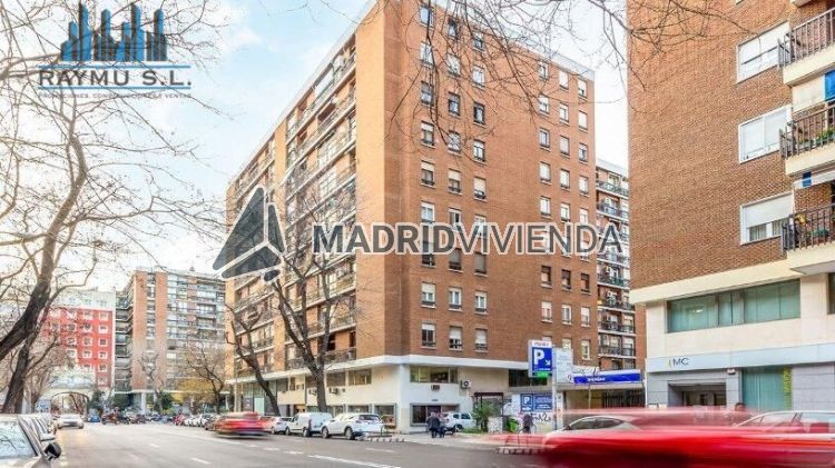 nave / local en venta en Arapiles (Distrito Chamberí. Madrid Capital) por 174.000 €