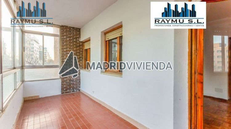 piso en venta en Virgen del Cortijo - Manoteras (Distrito Hortaleza. Madrid Capital) por 377.664 €