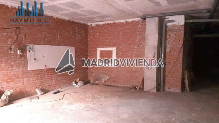 nave / local en venta en Comillas (Distrito Carabanchel. Madrid Capital) por 173.000 €