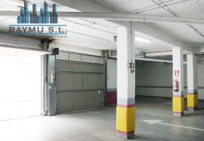 garaje en venta en Ciudad Universitaria (Distrito Moncloa. Madrid Capital) por 2.000 €