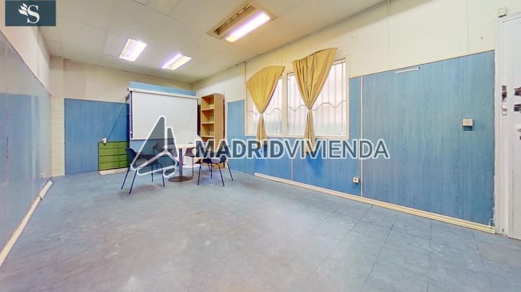 nave / local en venta en Aluche (Distrito Latina. Madrid Capital) por 83.000 €