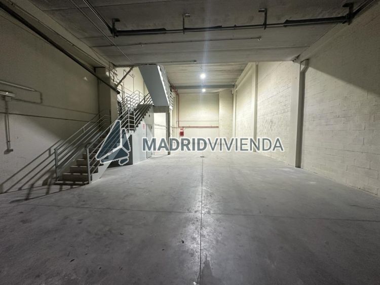 nave / local en alquiler en San Andrés (Distrito Villaverde. Madrid Capital) por 1.660 €