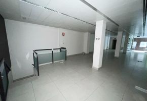 nave / local en venta en Peñagrande (Distrito Fuencarral. Madrid Capital) por 369.600 €