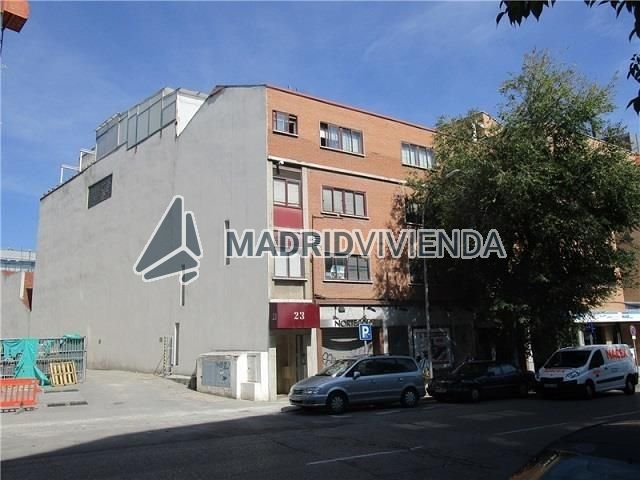 nave / local en venta en Simancas (Distrito San Blas. Madrid Capital) por 245.000 €