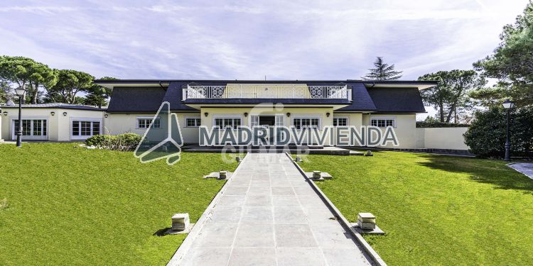 chalet independiente en venta en Valdecabañas por 1.650.000 €