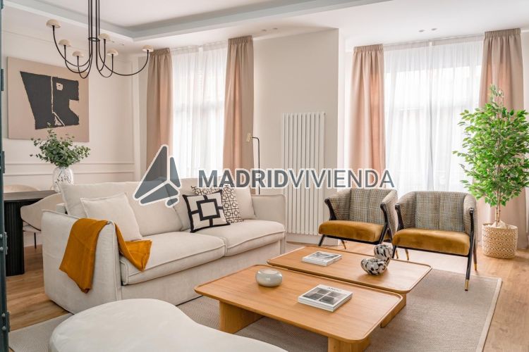 piso en venta en Universidad (Distrito Centro. Madrid Capital) por 889.000 €