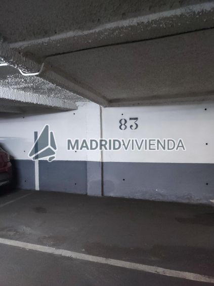 garaje en venta en Universidad (Distrito Centro. Madrid Capital) por 38.000 €