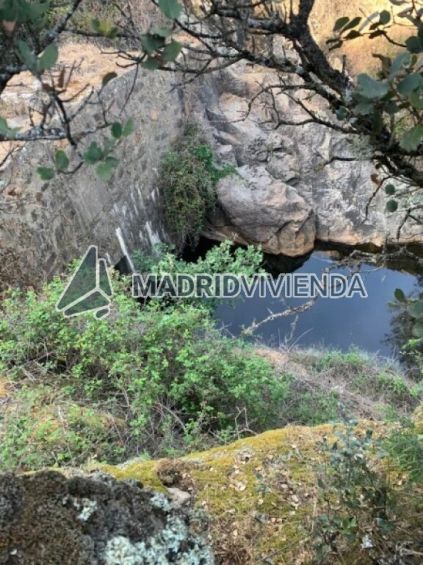 terreno en venta en Miraflores De La Sierra por 129.000 €