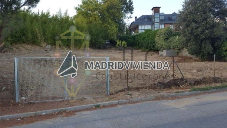 terreno en venta en Guadalix De La Sierra por 128.000 €