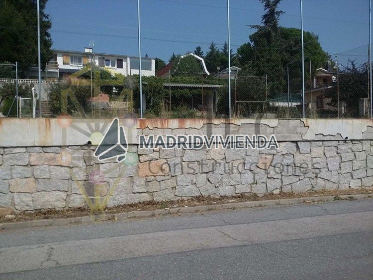 terreno en venta en Guadalix De La Sierra por 197.600 €
