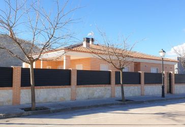 terreno en venta en Becerril De La Sierra por 165.000 €