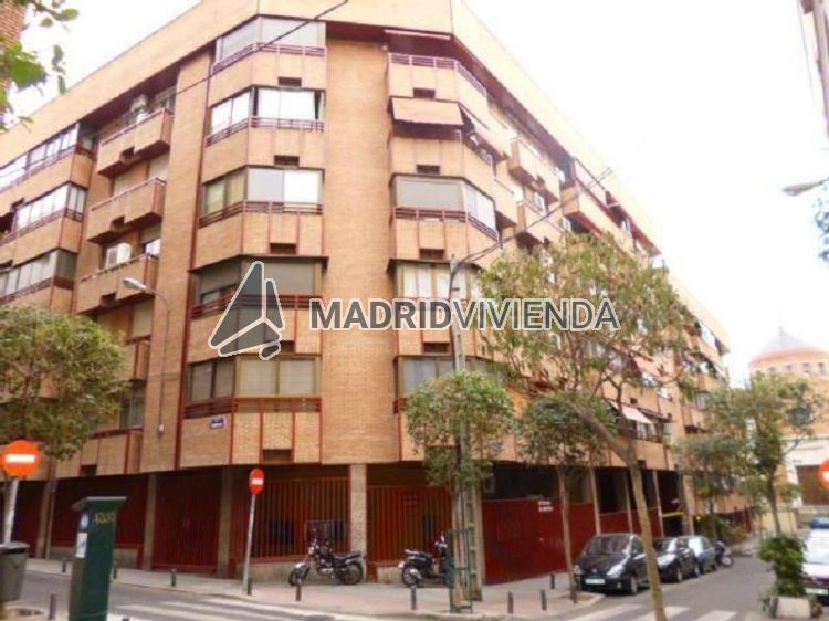 piso en venta en Fuente del Berro (Distrito Salamanca. Madrid Capital) por 170.000 €