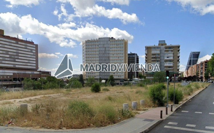 terreno en venta en Castilla (Distrito Chamartín. Madrid Capital) por 8.000.000 €