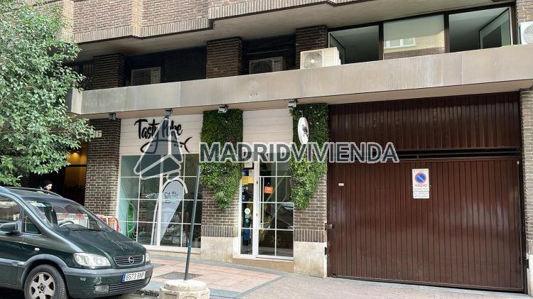 garaje en venta en Recoletos (Distrito Salamanca. Madrid Capital) por 30.000 €