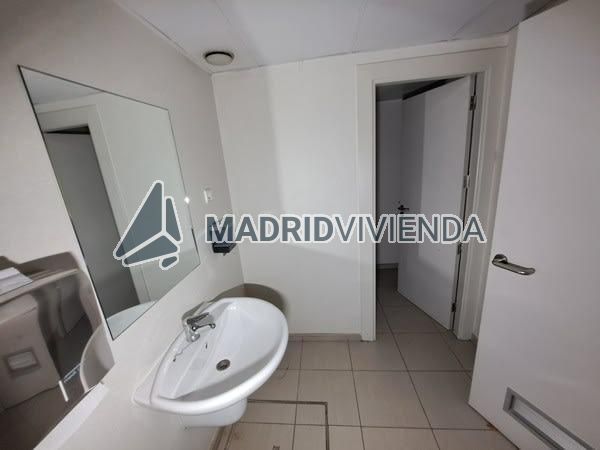 nave / local en venta en Ventas (Distrito Ciudad Lineal. Madrid Capital) por 892.500 €