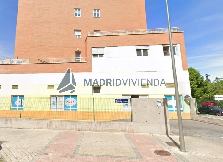 garaje en venta en Las Águilas (Distrito Latina. Madrid Capital) por 8.000 €