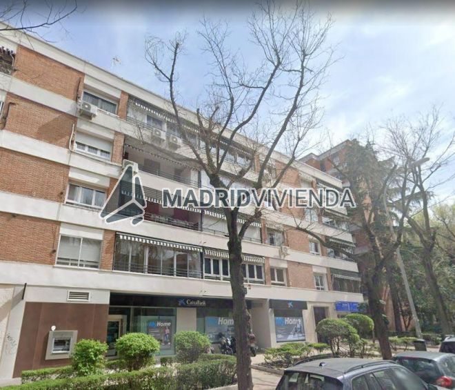 nave / local en venta en Hispanoamerica (Distrito Chamartín. Madrid Capital) por 658.580 €