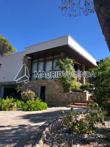 casa / chalet en venta en Valdecabañas por 1.350.000 €