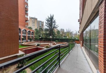 piso en venta en Costillares (Distrito Ciudad Lineal. Madrid Capital) por 525.000 €