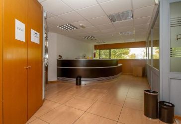 oficina en venta en Zona estación- centro (Tres Cantos) por 395.000 €