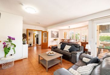 casa / chalet en venta en Villar Del Olmo por 359.000 €