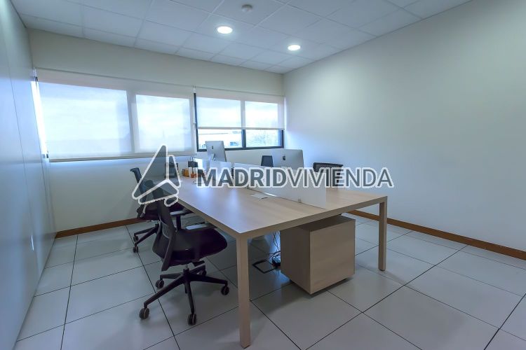 oficina en alquiler en Villafranca Del Castillo por 350 €