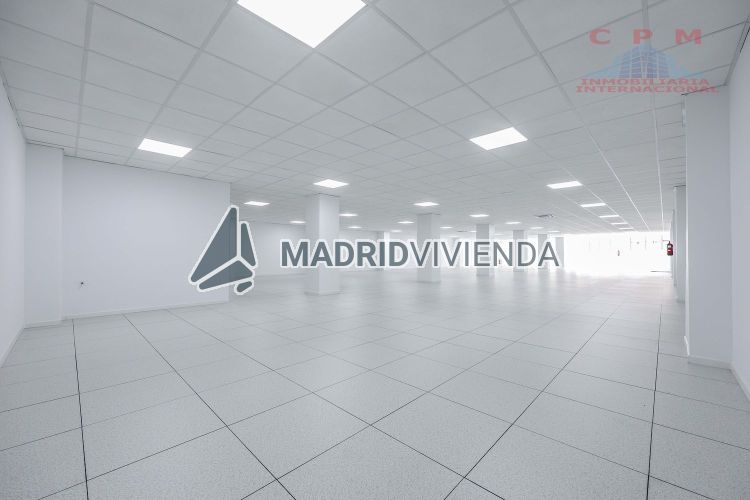 oficina en alquiler en Almendrales (Distrito Usera. Madrid Capital) por 5.724 €