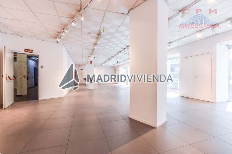 nave / local en alquiler en Quintana (Distrito Ciudad Lineal. Madrid Capital) por 11.900 €