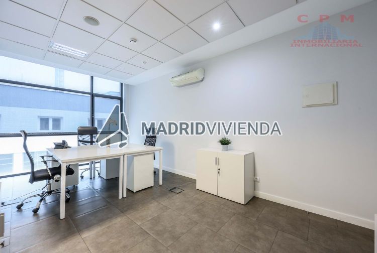 oficina en alquiler en Piovera (Distrito Hortaleza. Madrid Capital) por 950 €