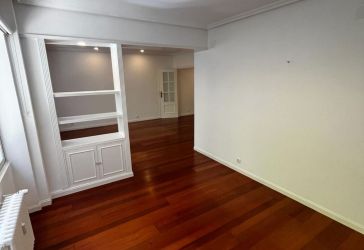 piso en alquiler en Castellana (Distrito Salamanca. Madrid Capital) por 2.100 €